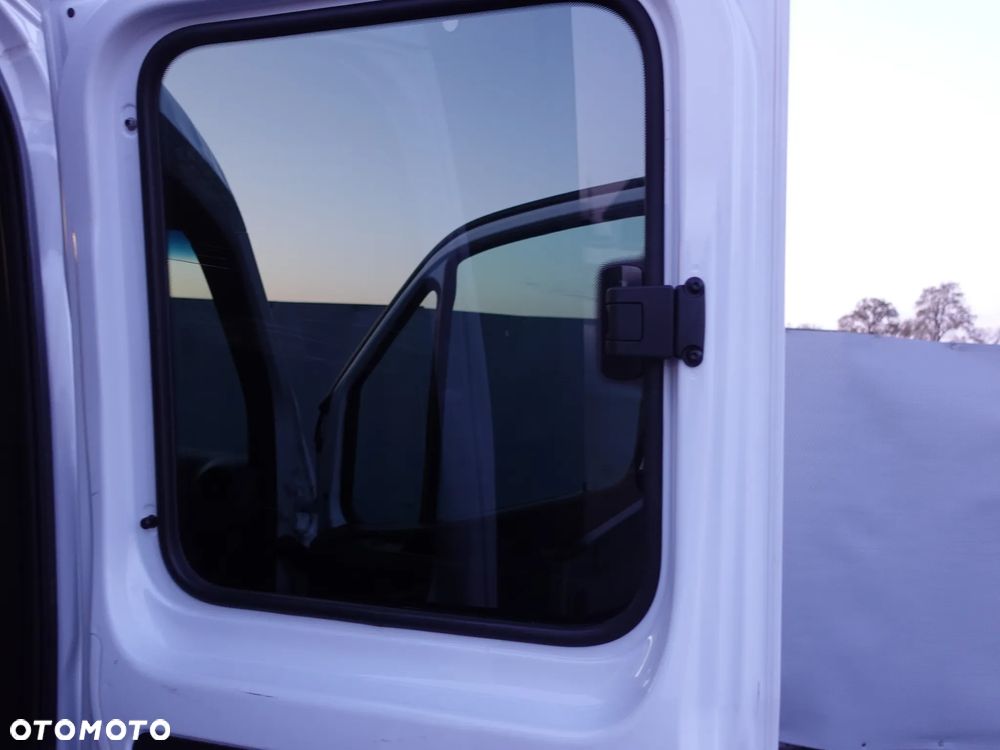 Mercedes-Benz SPRINTER - 6