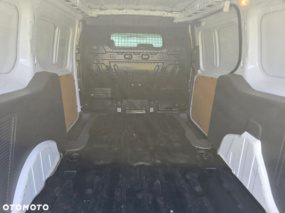 Ford Transit Connect - 20