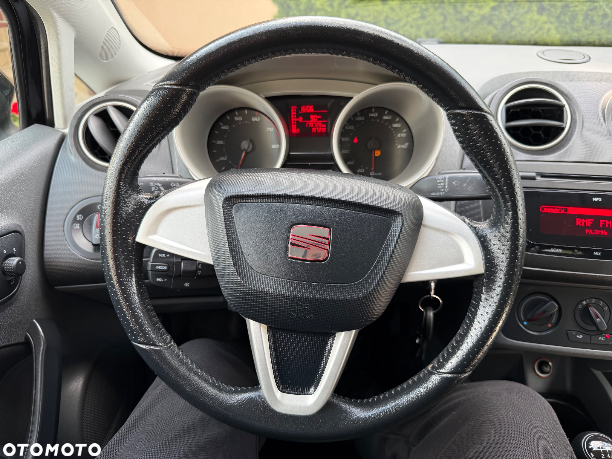 Seat Ibiza 1.4 16V Style - 21
