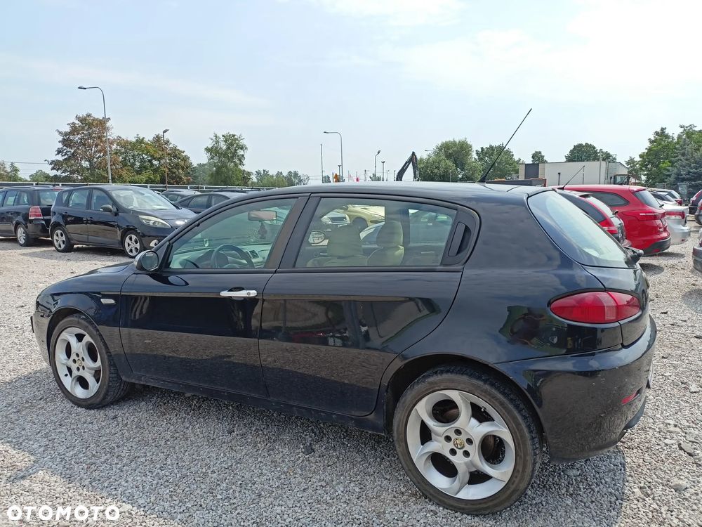 Alfa Romeo 147 - 3
