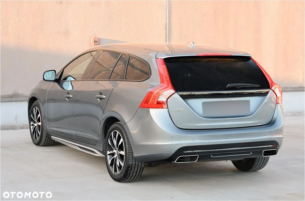 Volvo V60 D4 Geartronic Summum - 15