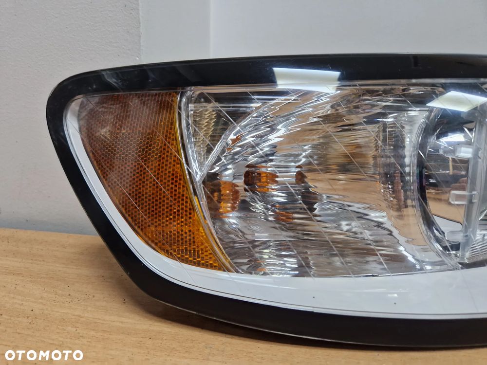 LAMPA PRAWA PRZEDNIA VOLVO V50 LIFT 07-12 EUROPA - 5