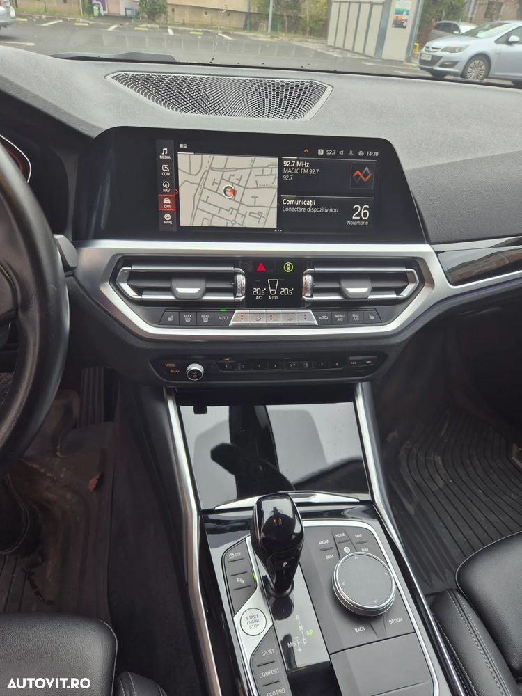 BMW Seria 3 320d Touring Aut. - 8