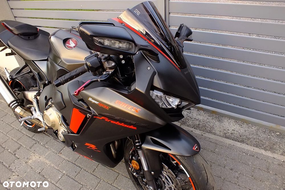 Honda CBR - 7