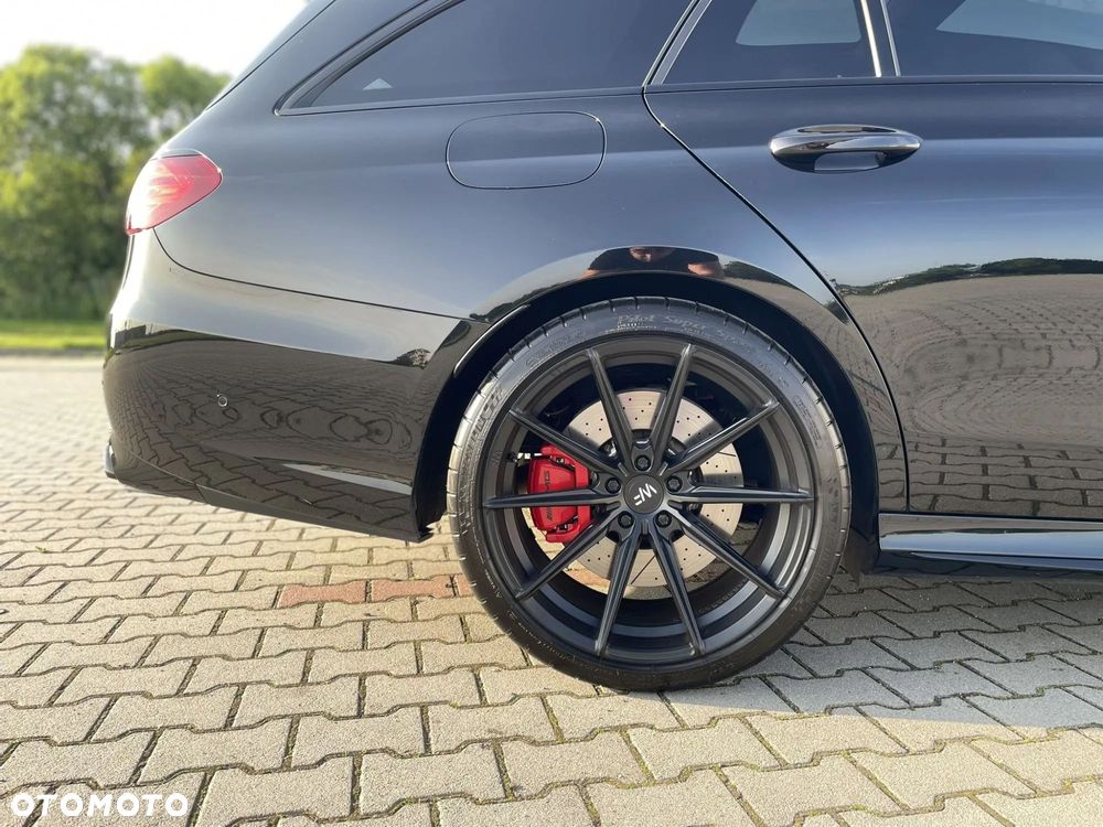 Mercedes-Benz Klasa E AMG 63 S 4Matic+ AMG Speedshift MCT-9G - 13