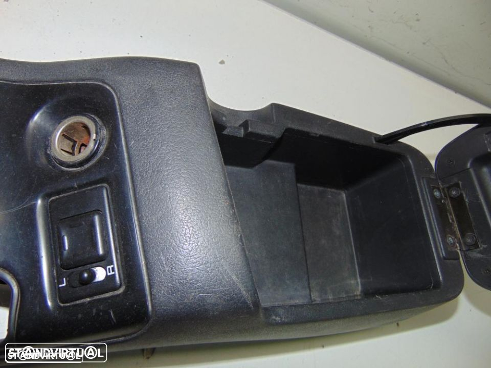 Nissan consola central - 4