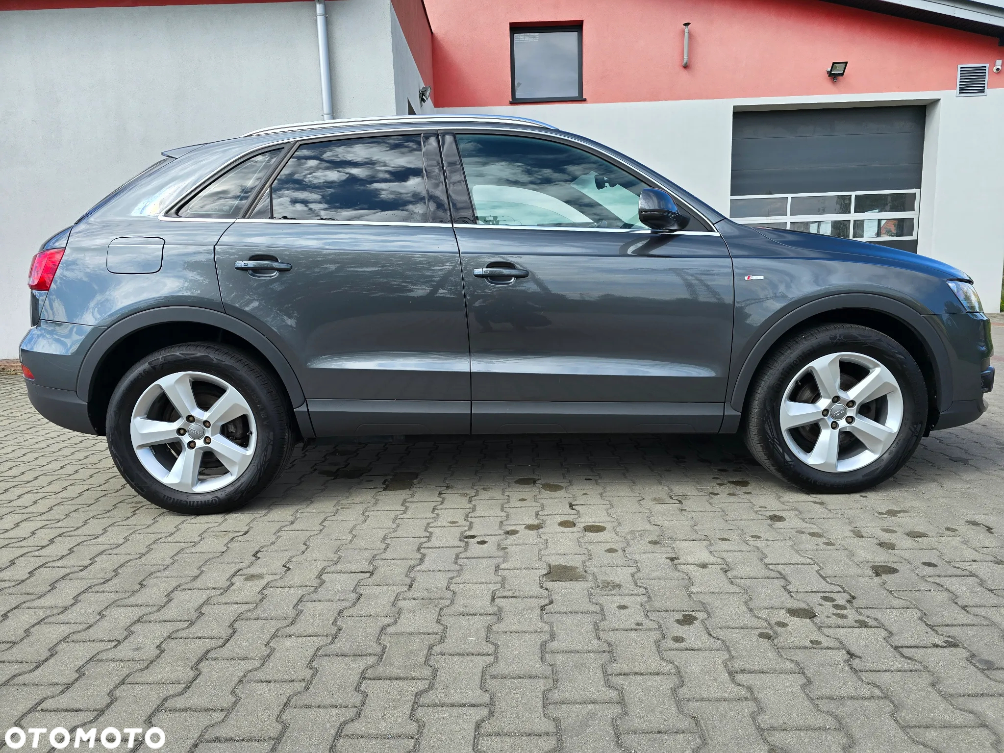 Audi Q3 2.0 TDI Edycja Specjalna - 4