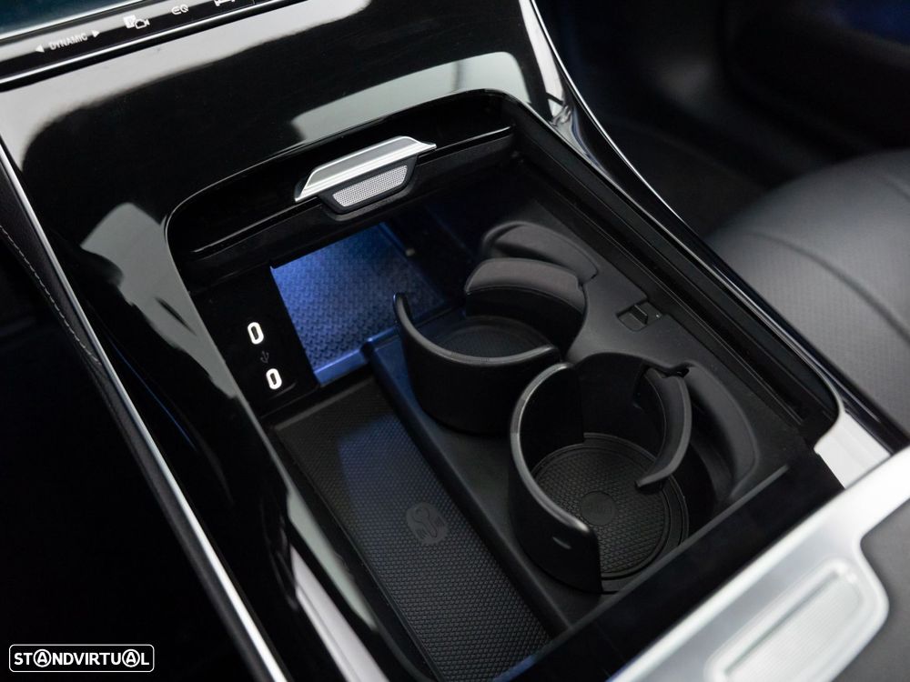 Mercedes-Benz EQE 350+ - 27