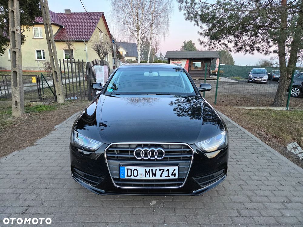Audi A4 Avant 2.0 TDI DPF Ambiente - 2