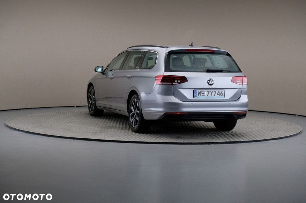 Volkswagen Passat Variant - 2