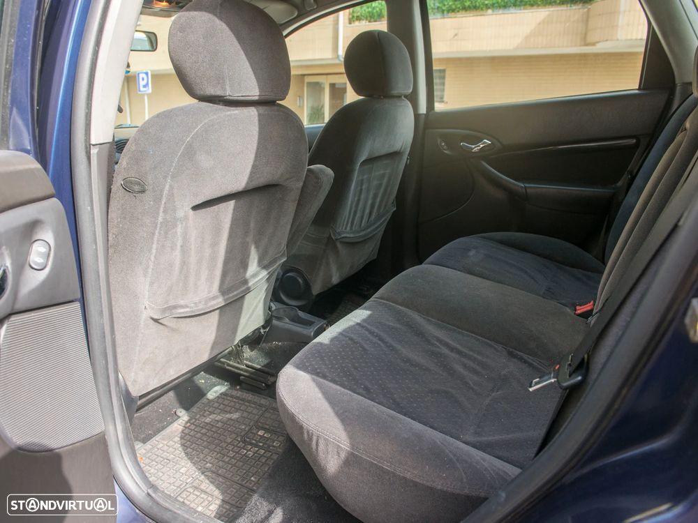 Ford Focus SW 1.8 TDdi Ghia - 20