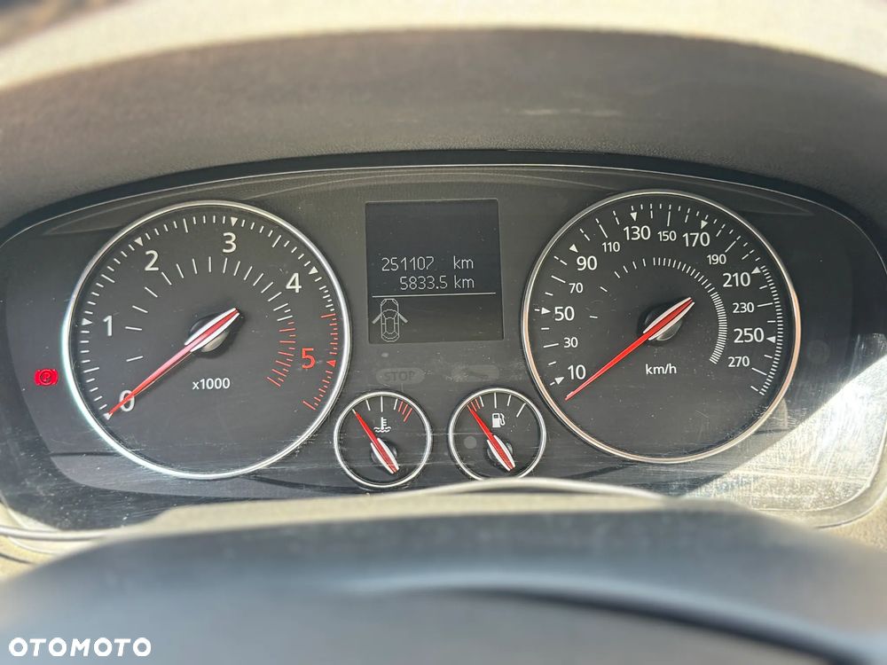 Renault Laguna 2.0 dCi Bose Edition - 9