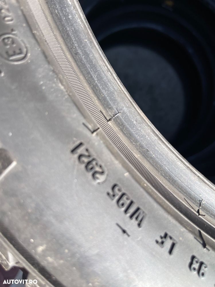 235 50 19 iarnă Pirelli - 3