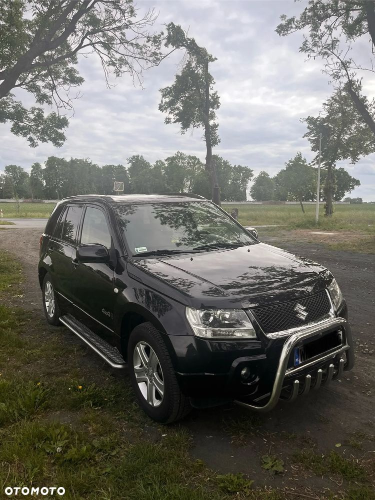 Suzuki Grand Vitara 2.0 De luxe - 1