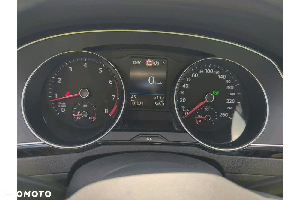 Volkswagen Passat Variant 2.0 TSI Business DSG - 5