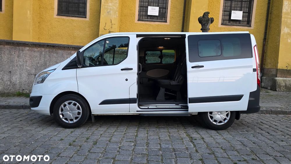Ford Tourneo Custom - 6