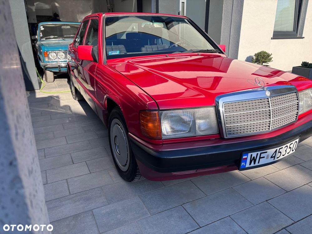 Mercedes-Benz W201 (190) - 8