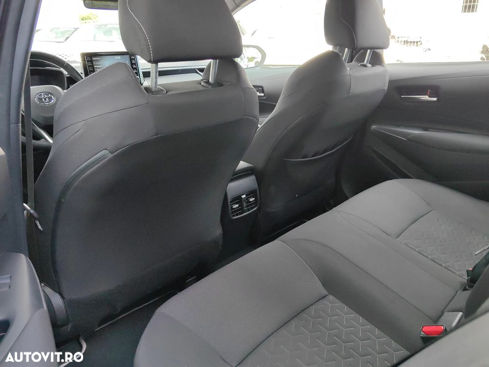 Toyota Corolla 1.8 Business Edition - 16