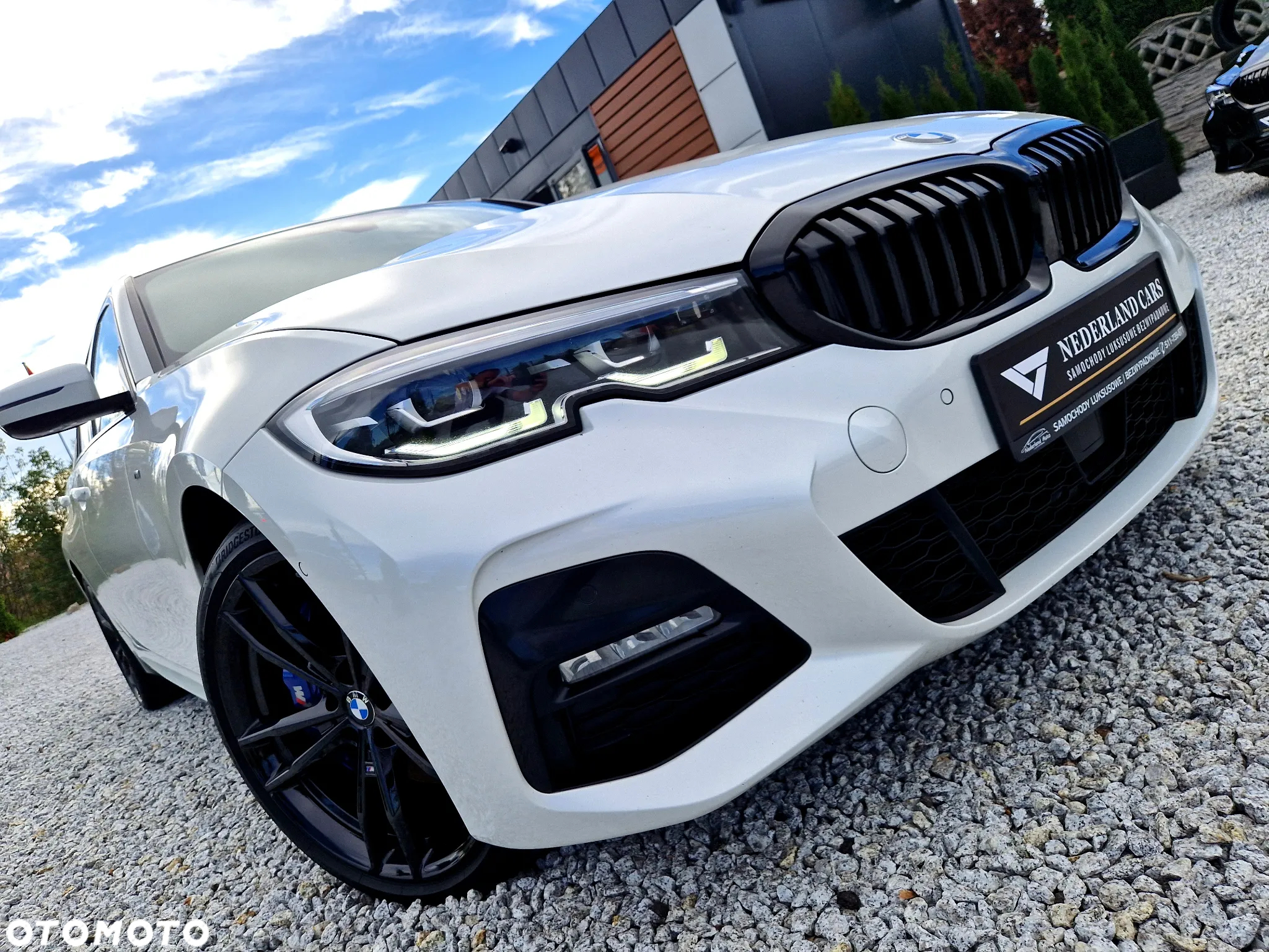 BMW Seria 3 330e M Sport sport - 3