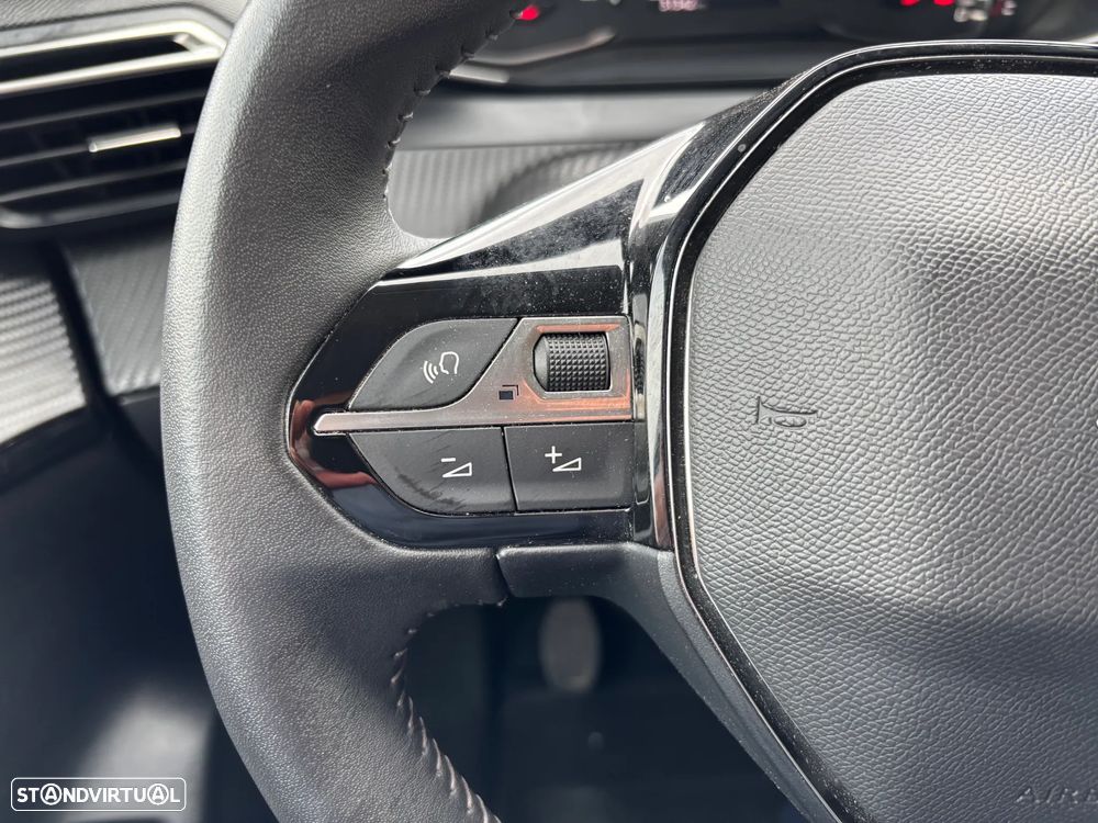 Peugeot 208 1.2 PureTech Active Pack - 17