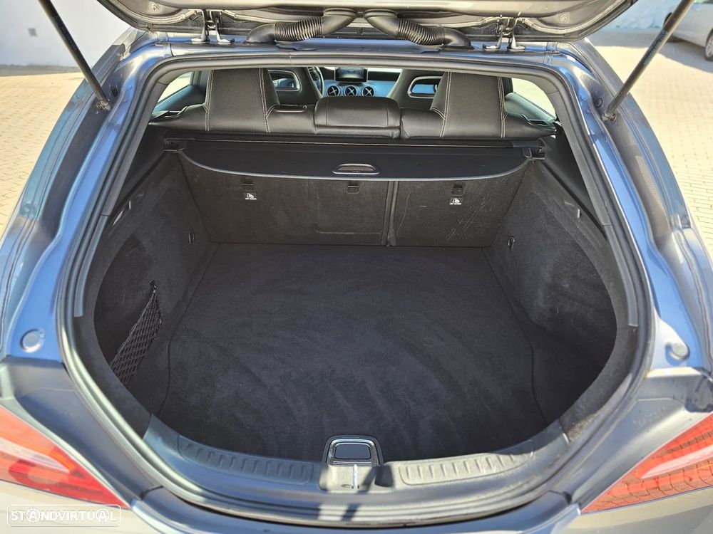 Mercedes-Benz CLA 180 d Shooting Brake Urban Aut. - 17