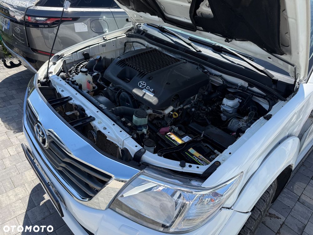 Toyota Hilux - 28