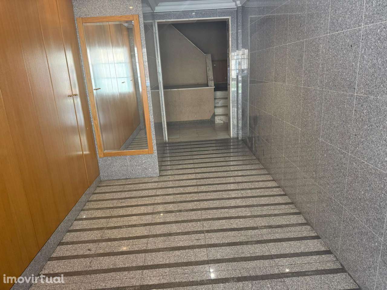 Apartamento Ideal para Famílias: Conforto, Estilo e Praticidade numa L - Grande imagem: 4/37