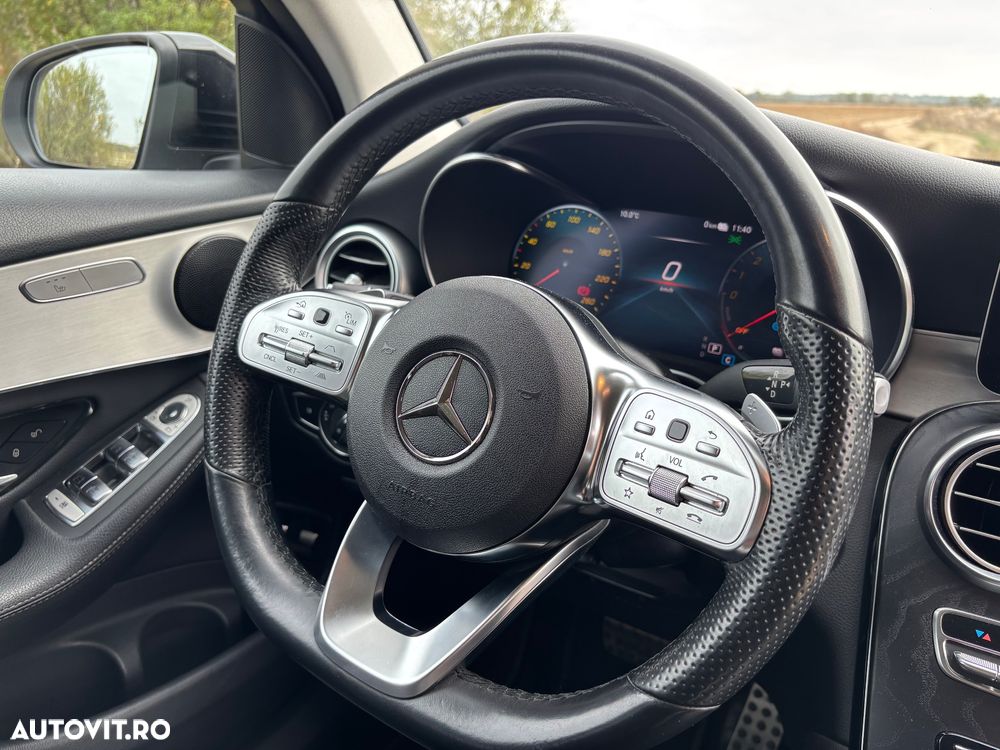 Mercedes-Benz GLC 300 e 4MATIC - 11