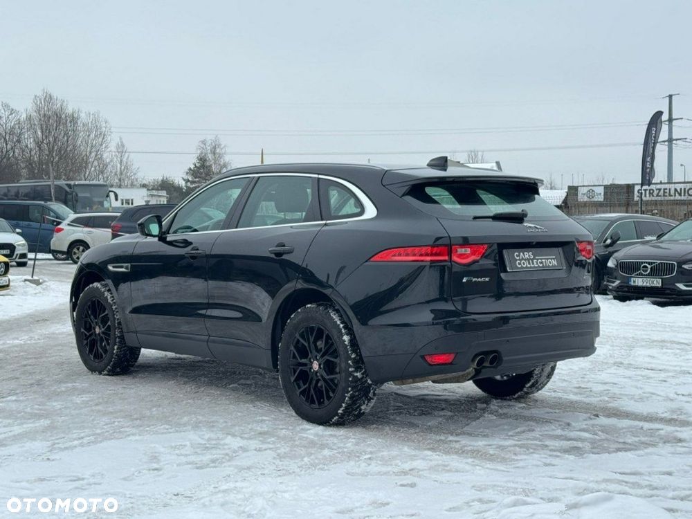 Jaguar F-Pace - 6