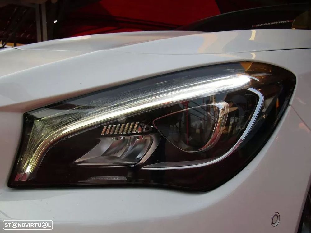 Mercedes-Benz CLA 200 d Shooting Brake AMG Line Aut. - 32