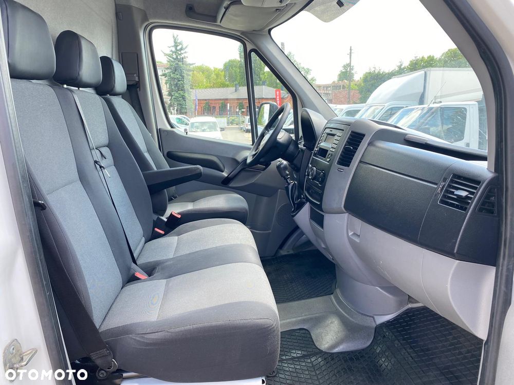 Volkswagen CRAFTER - 14
