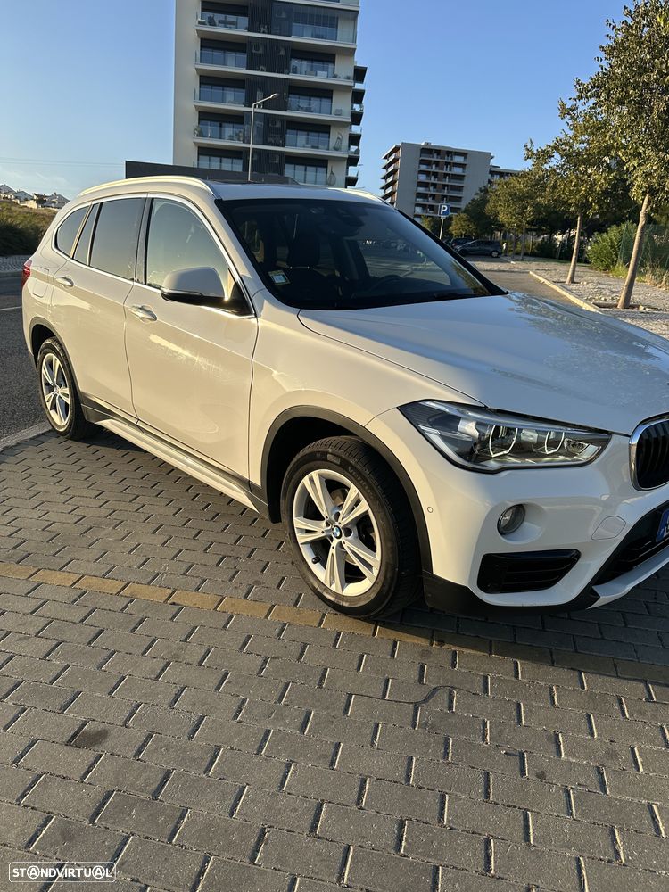 BMW X1 16 d sDrive Auto Line Sport - 3