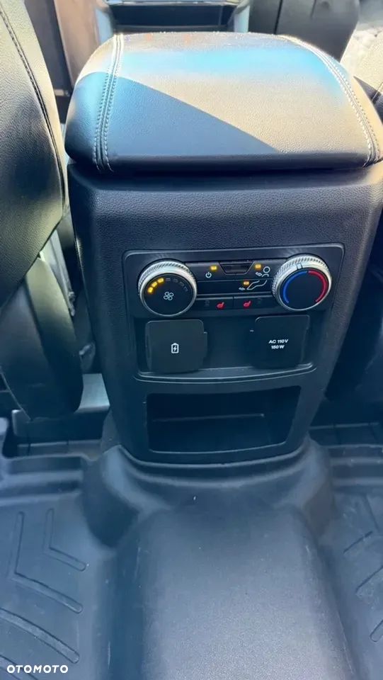 Ford Explorer - 12