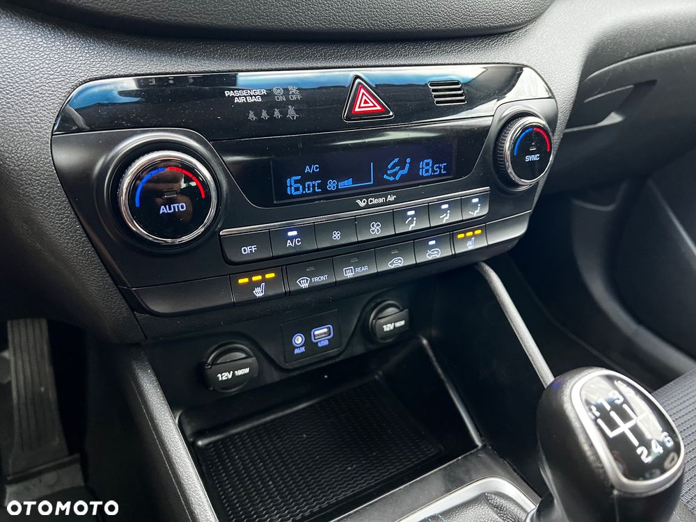 Hyundai Tucson blue 1.6 GDi 2WD Navi - 20