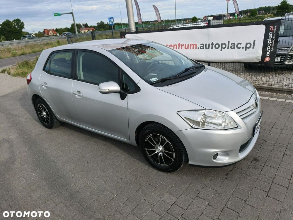 Toyota Auris - 8