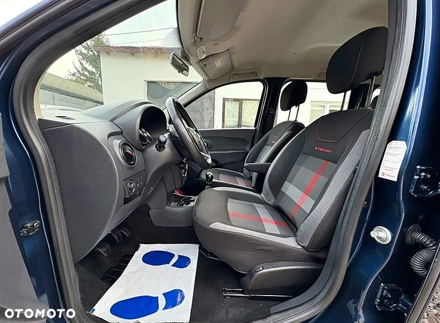 Dacia Lodgy 1.3 TCe Stepway S&S - 10