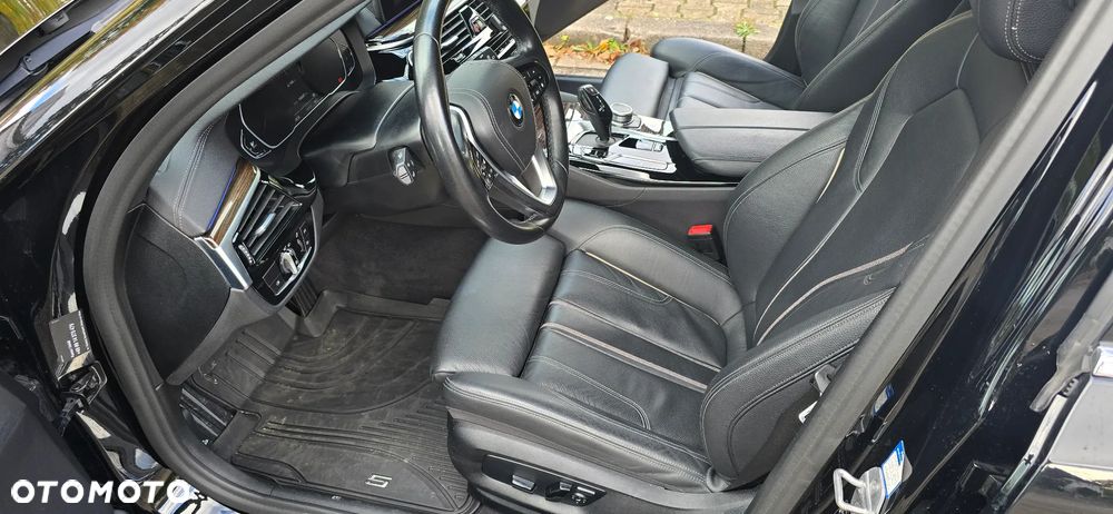 BMW Seria 5 520d Luxury Line - 12