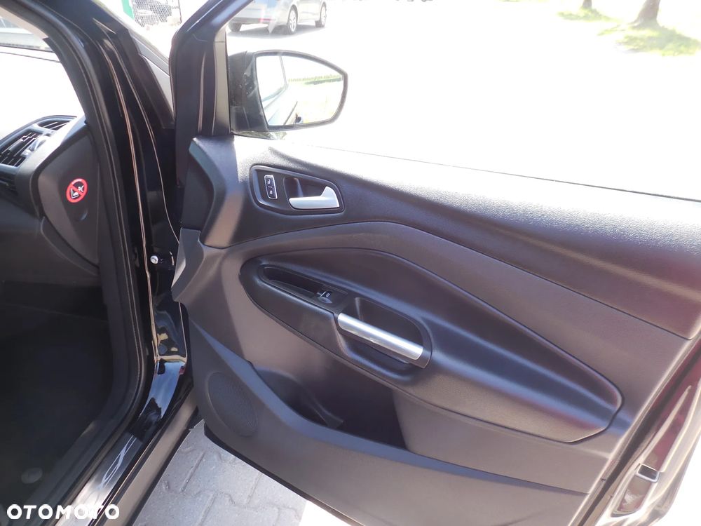 Ford Kuga - 9
