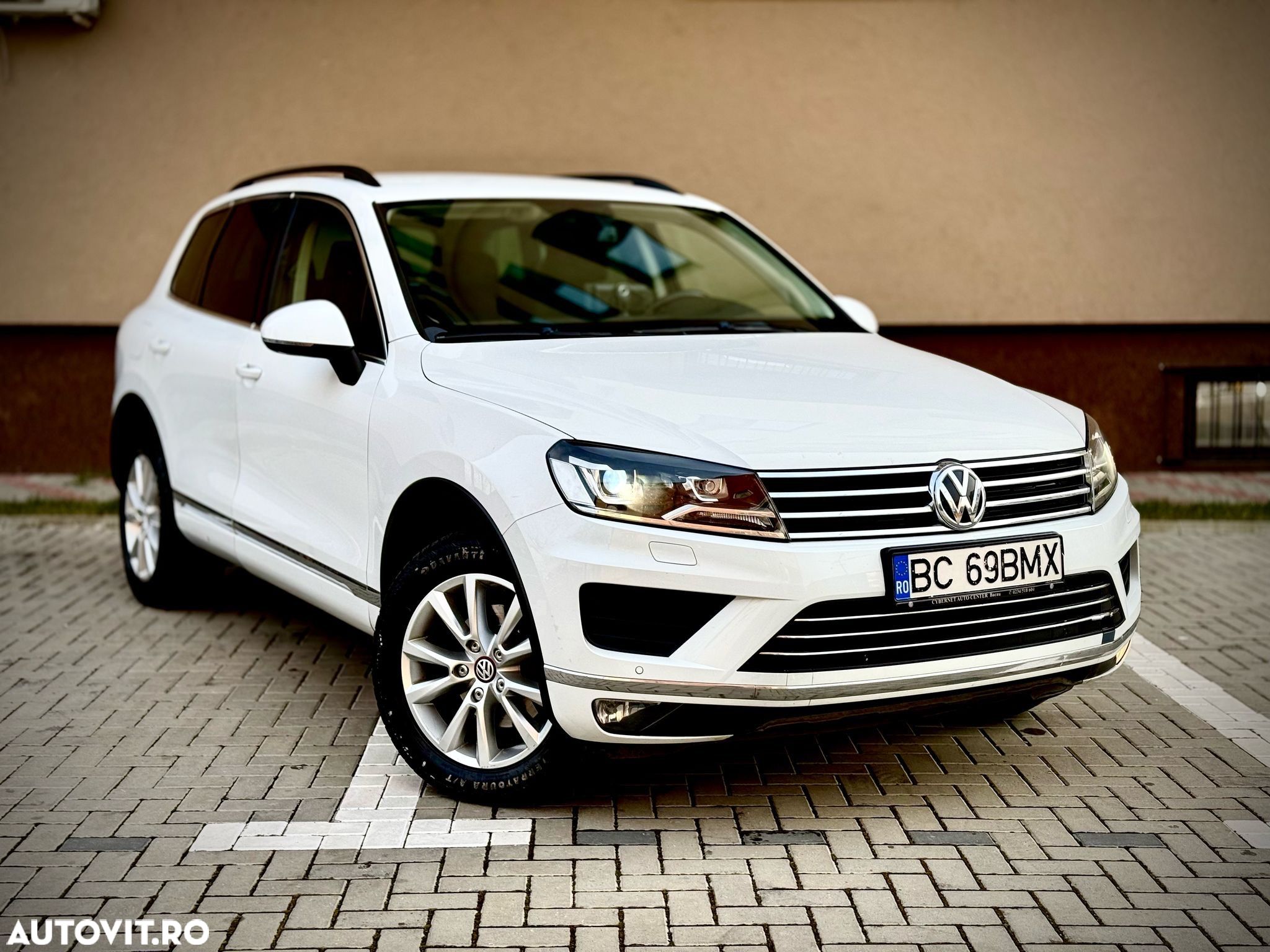 Volkswagen Touareg 3.0 V6 TDI BMT - 1