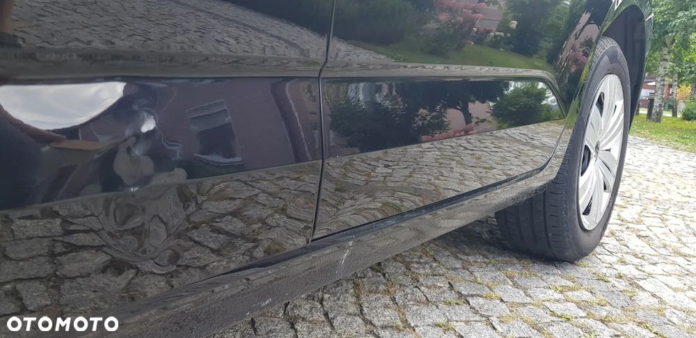 Volkswagen Touran 1.5 TSI EVO Trendline - 10