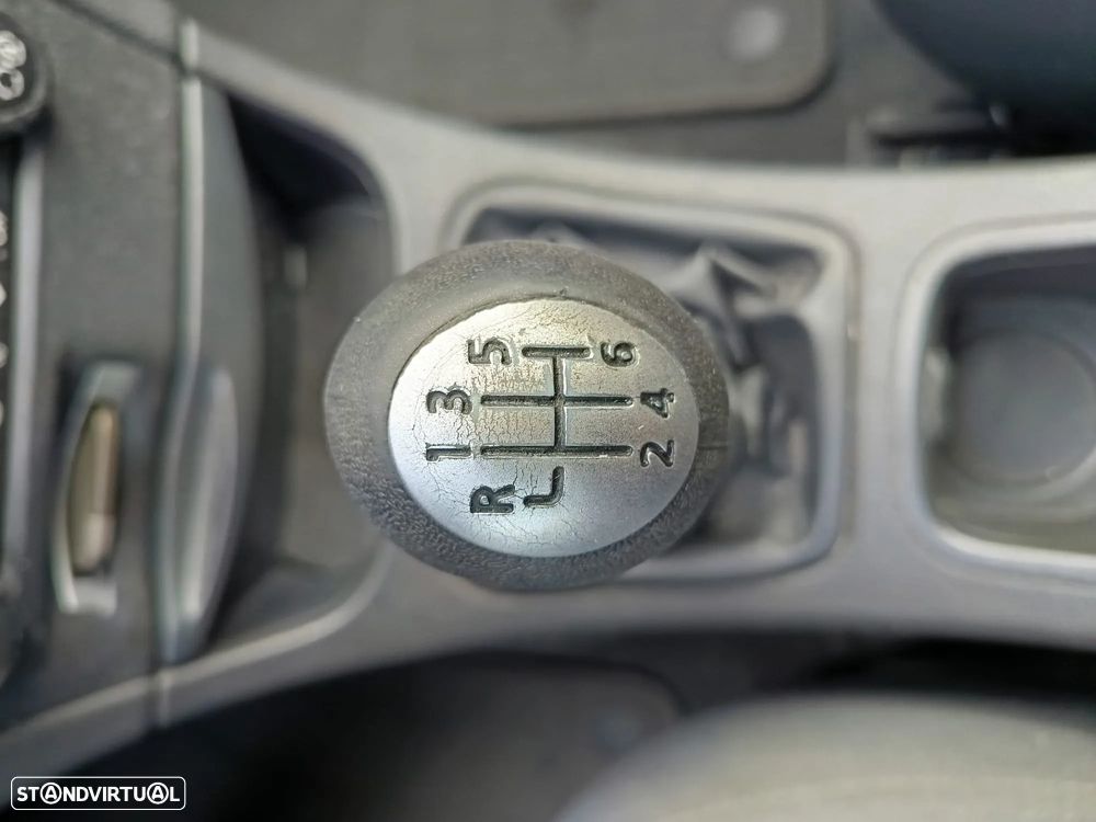 Renault Laguna 1.9 dCi Privilège Luxe - 23