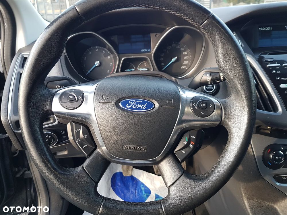 Ford Focus 1.6 EcoBoost Titanium - 21