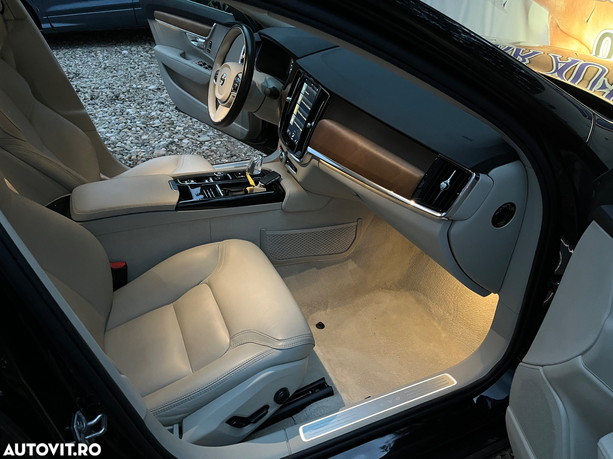 Volvo S90 T8 Twin Engine AWD Geartronic Inscription - 15