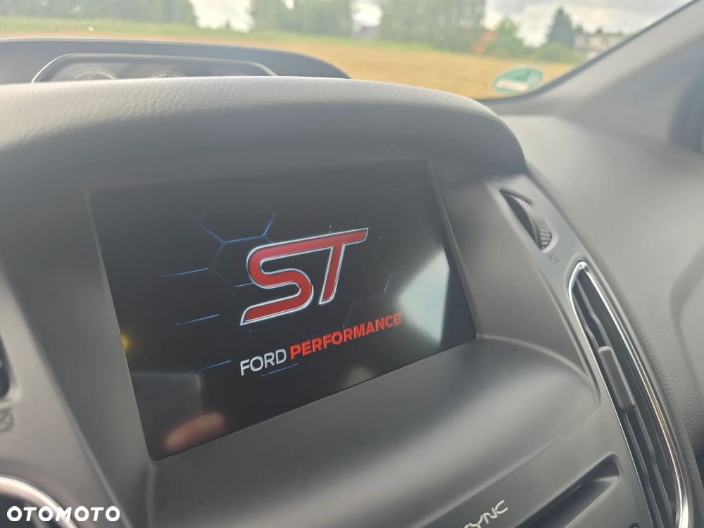 Ford Focus - 22