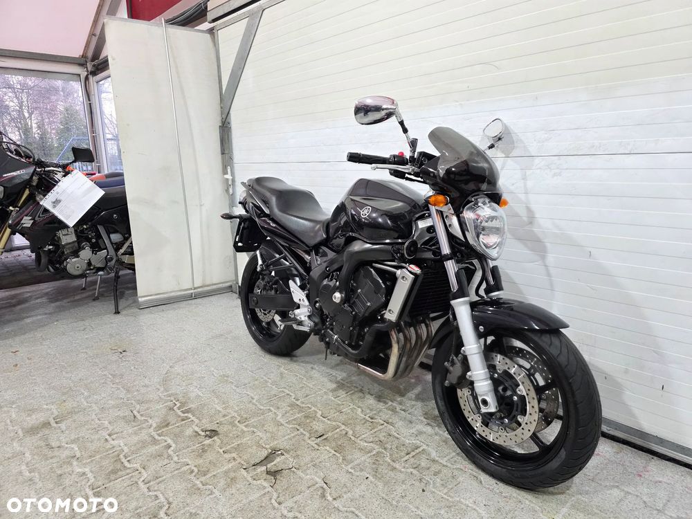 Yamaha FZ - 4