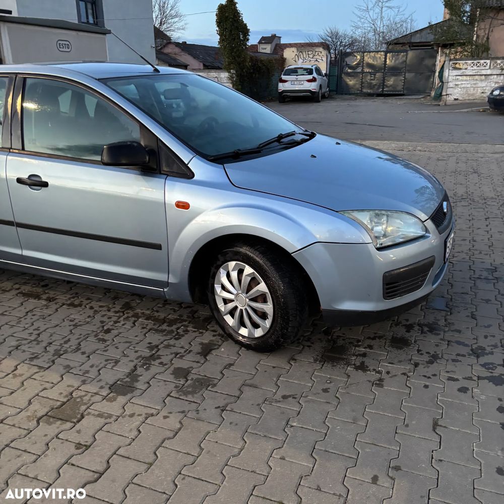 Ford Focus 1.6i 16V - 21