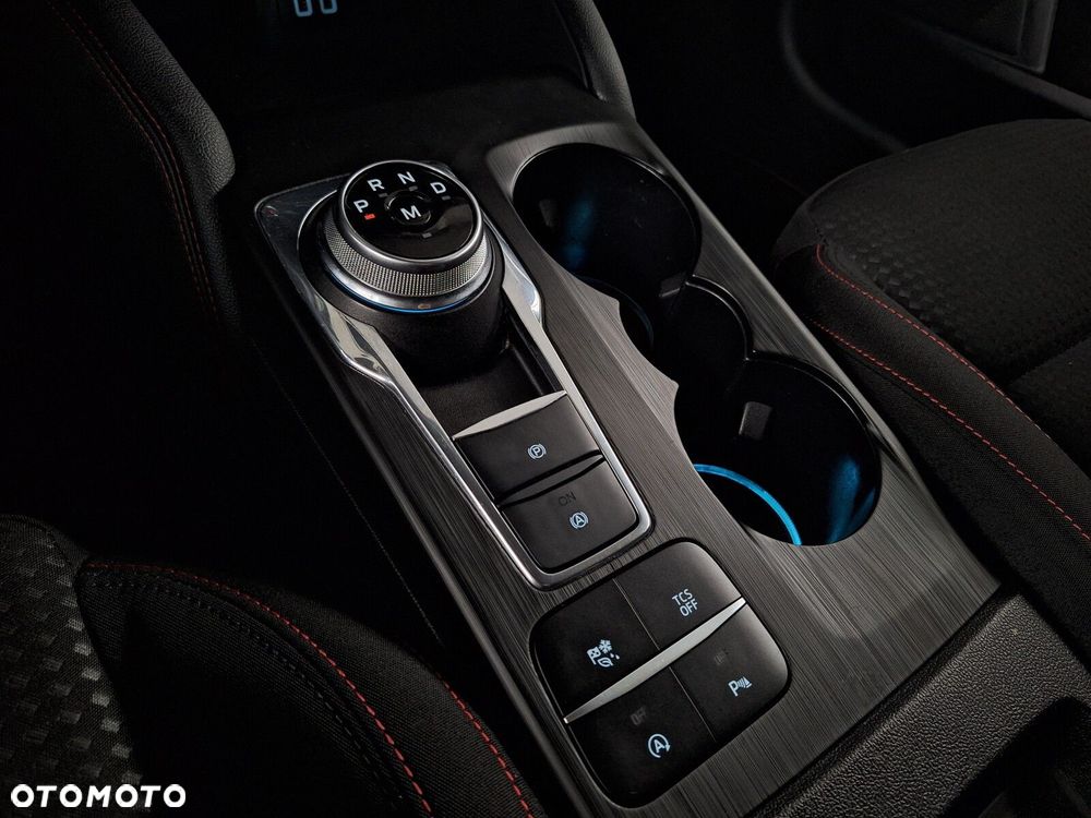 Ford Focus SW 1.5 EcoBoost ST-Line X - 29