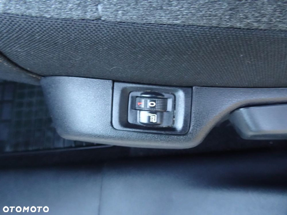 Citroën C3 1.2 PureTech Max EAT6 - 22