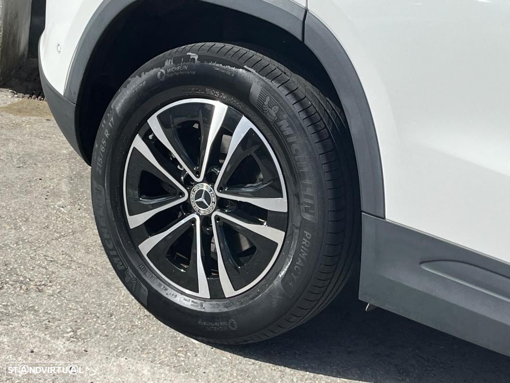 Mercedes-Benz GLA 180 d Progressive - 13