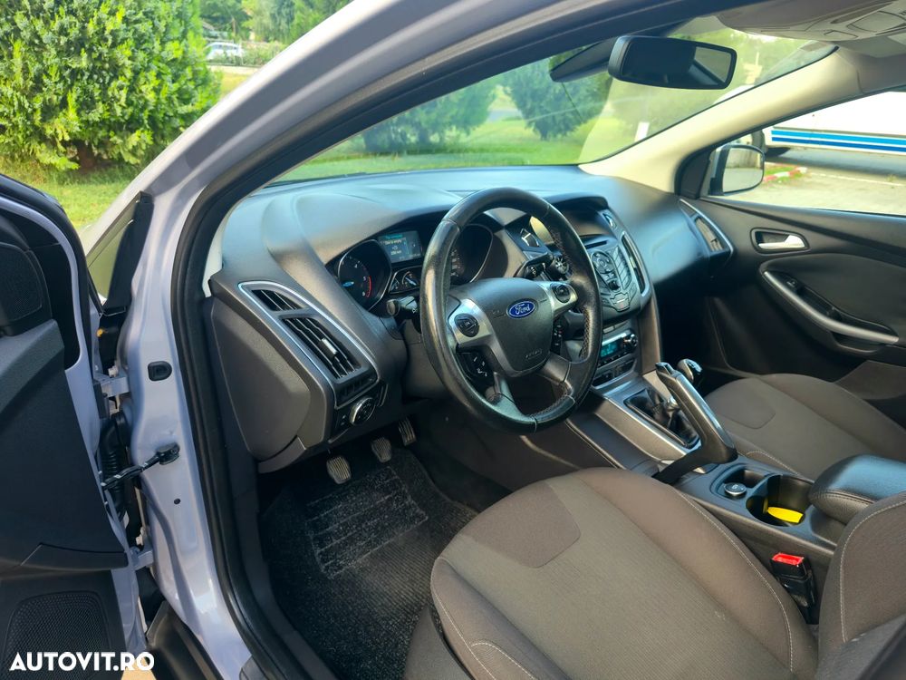 Ford Focus - 9